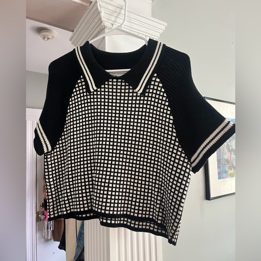 Urban Outfitters Black and White Collared Knit Sweater Top